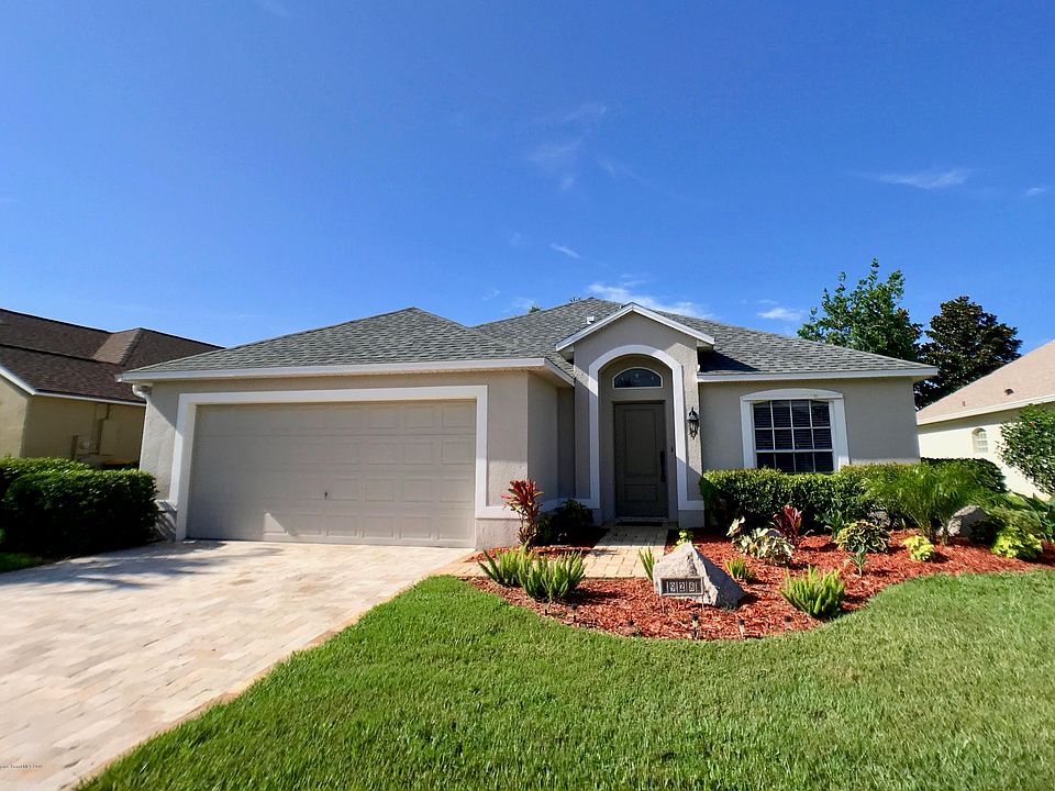 1st image of 928 Shaw Cir