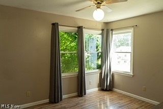 3rd image of 1176 Easton Dr