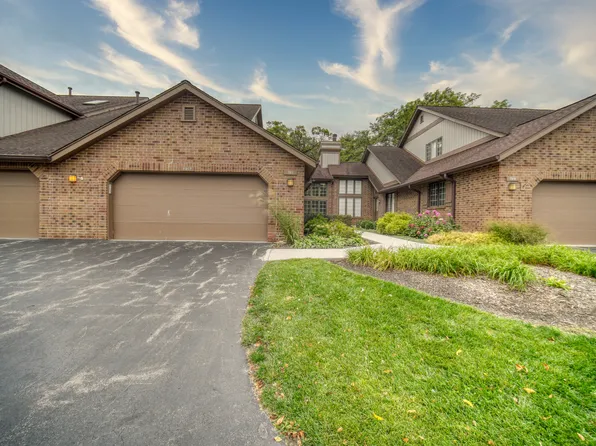 7917 Oak Knoll Ln #6, Palos Heights, IL 60463