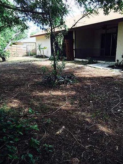 2nd image of 405 NE 12th Ave