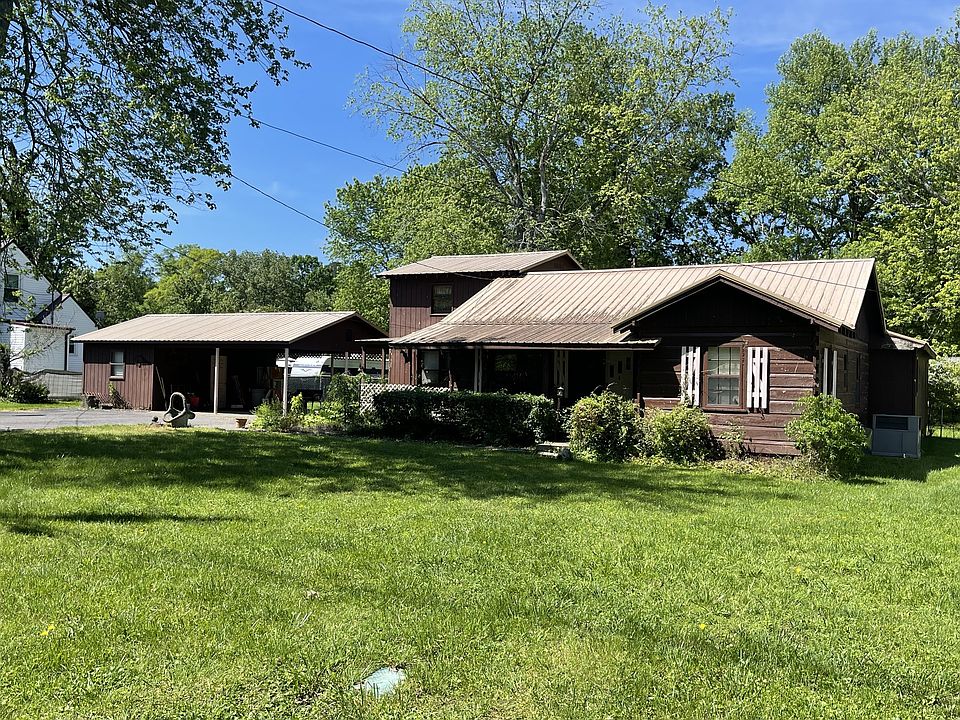 2nd image of 211 Lee St