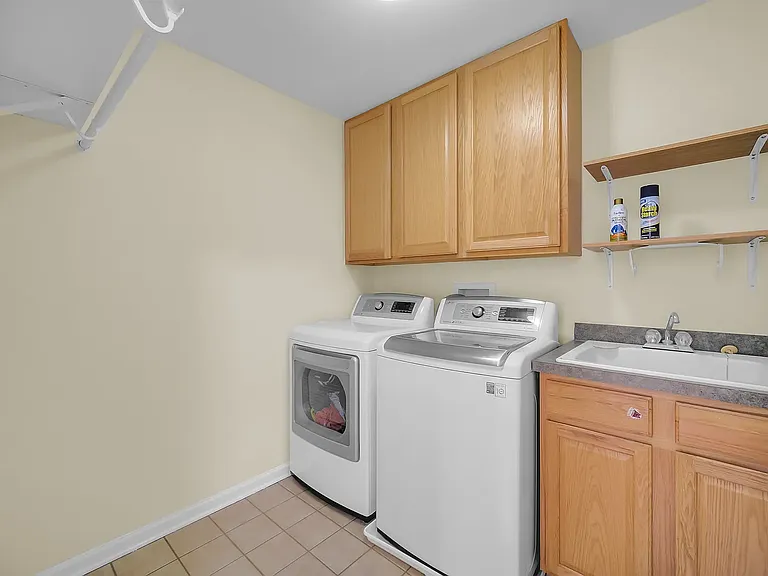 1028 Orchard Pond Ct #1028 — Photo 10