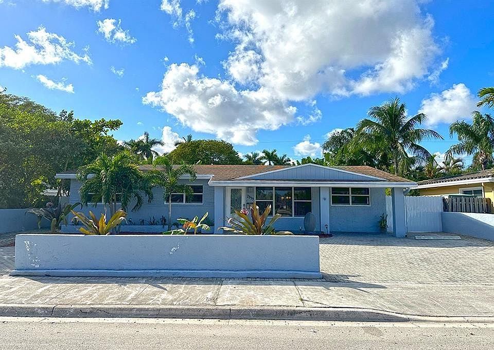 1st image of 2749 NW 9th Avenue