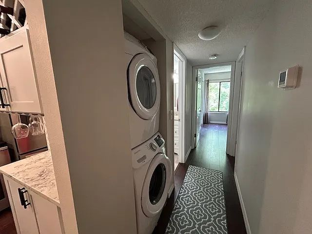 1398 Shady Pine Way #B — Photo 12