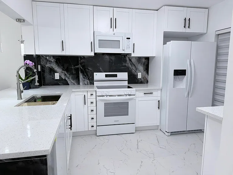 300 E Club Cir #107 — Photo 1