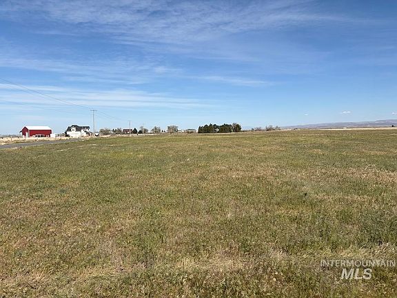 3rd image of 6 Miles South Blue Lcks