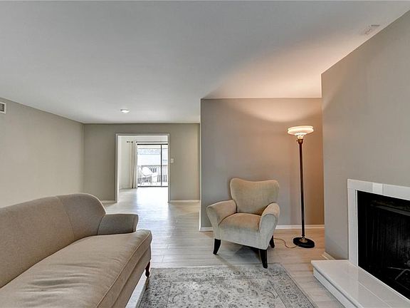 3rd image of 711 River Mill Cir