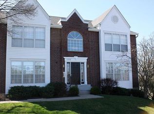 1323 Crossings Ct UNIT A, Ballwin, MO 63021