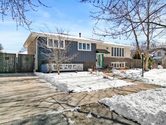 8849 Nashville Ave, Oak Lawn, IL 60453