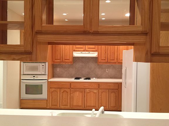 5th image of 625 Royal Sage Dr