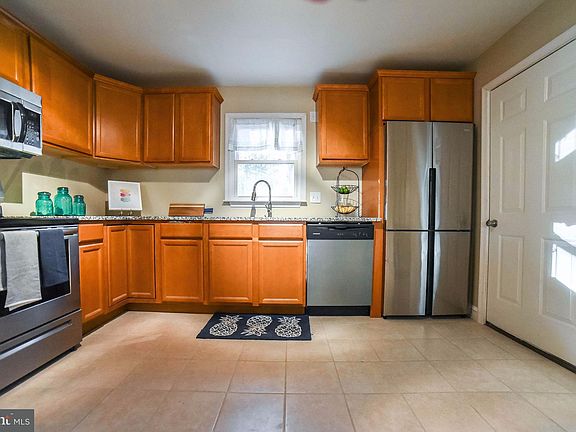 4th image of 45813 Guenther Dr