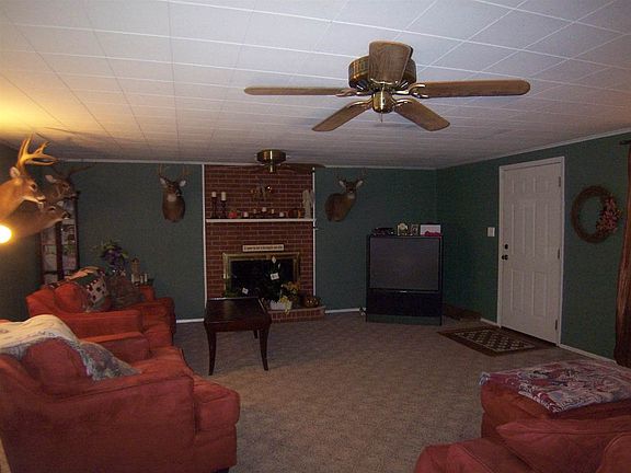 5th image of 124 Hillcrest St