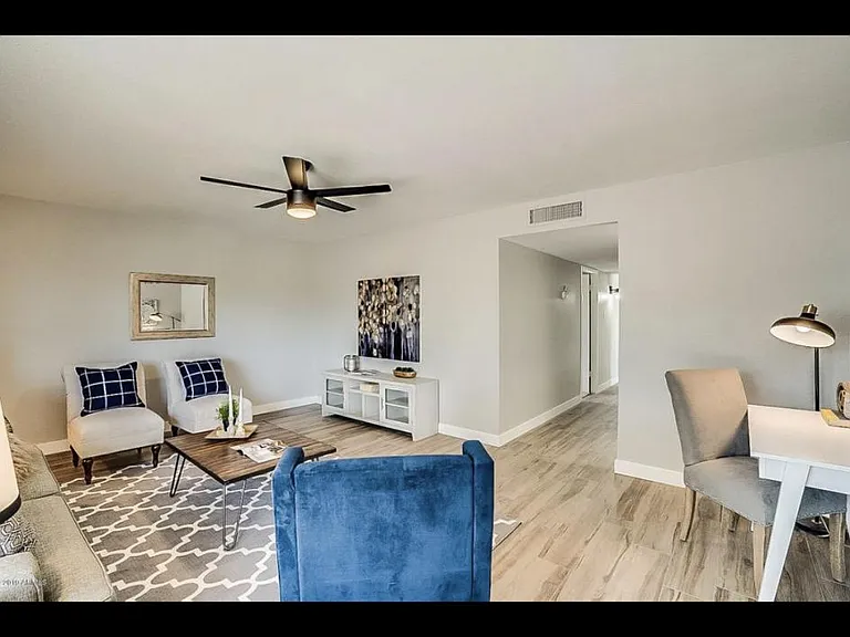 1045 E Carson Dr — Photo 16