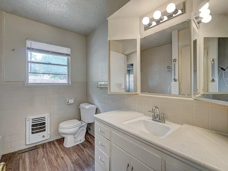 529 N Blackwelder Ave #529 — Photo 10
