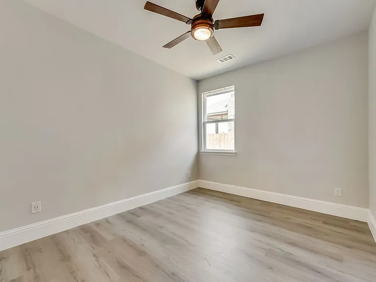 1819 Michael Dr — Photo 20