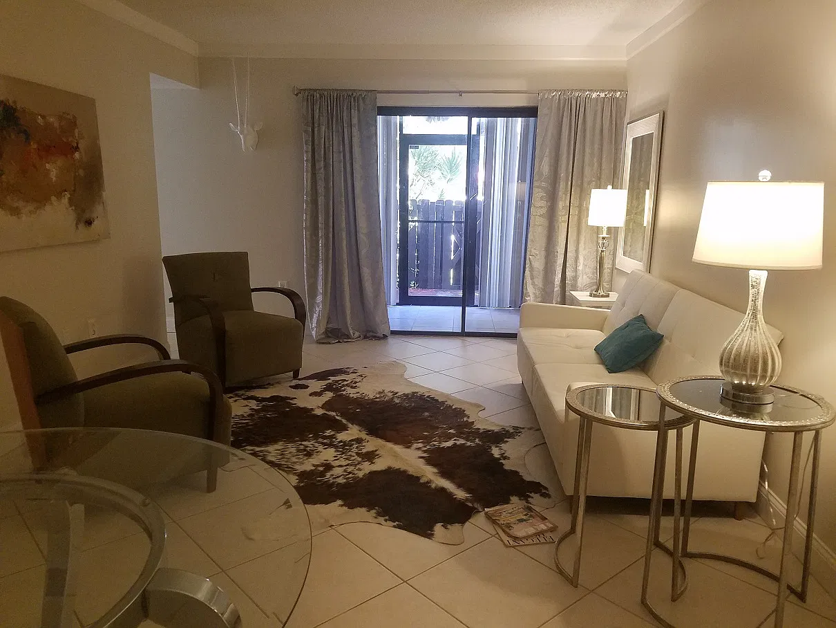 9445 Fontainebleau Blvd — Photo 3