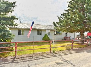 700 Dean Ave, Arco, ID 83213
