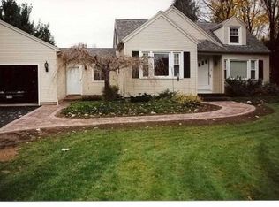 285 Ayrault Rd, Fairport, NY 14450