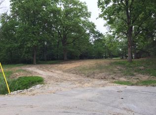 2356 S Rainwater Dr, Decatur, IL 62521