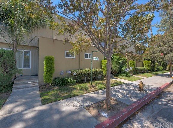 2nd image of 11138 Aqua Vista St APT 38