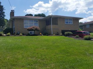1523 Gilmore Dr, Clairton, PA