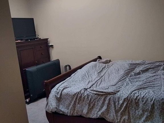5th image of 106 Ivy Ln #106