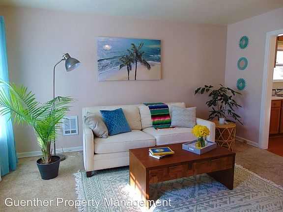 4th image of 1015 S Cherry St #7210828