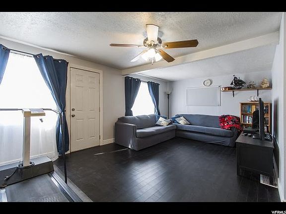 2nd image of 952 N Catherine St