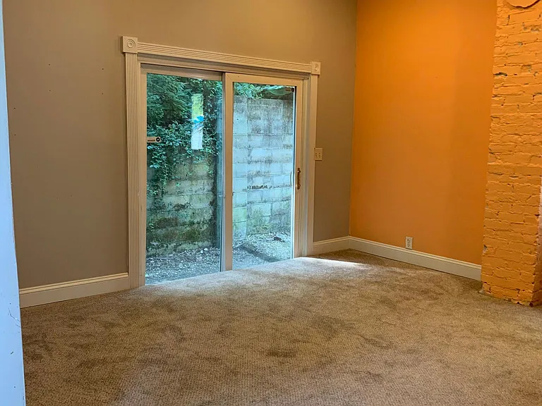 505 Tafel St — Photo 11