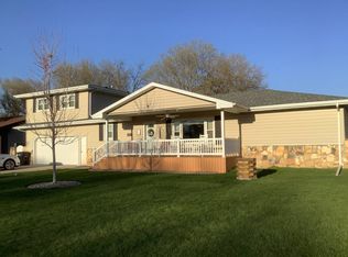 1420 Grant St, Saint Paul, NE 68873