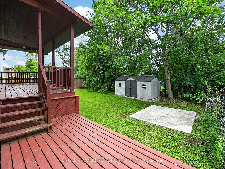 774 Churchill Ln — Photo 38