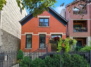 2035 W Erie St, Chicago, IL 60612