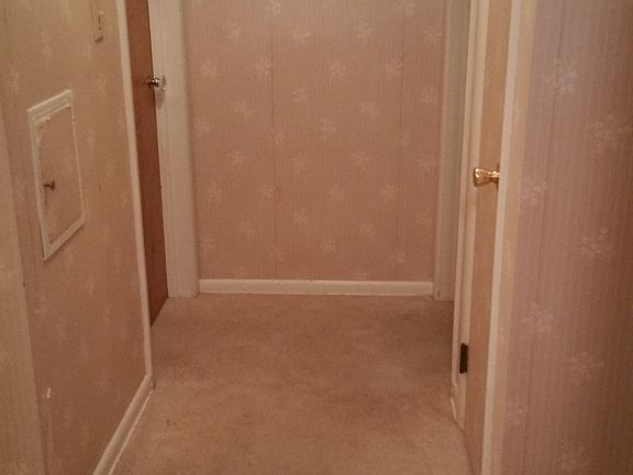 2nd image of 5372 N Sycamore Dr