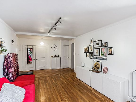 5th image of 6615 Wetherole St APT E6