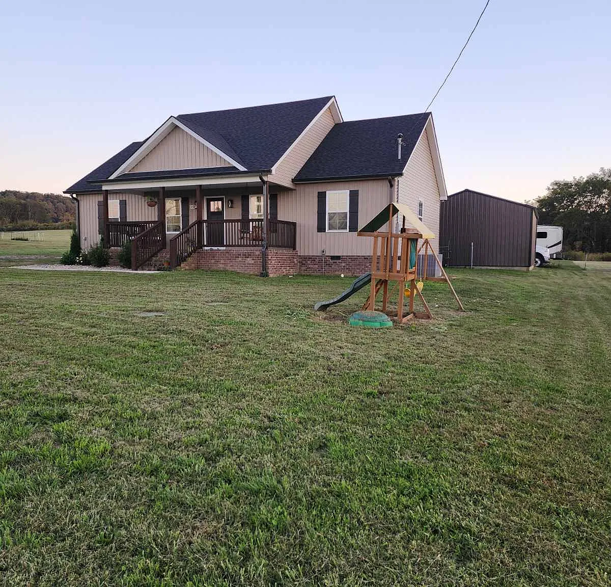 3 bed, 1550 sqft, $2,199 — Photo 1