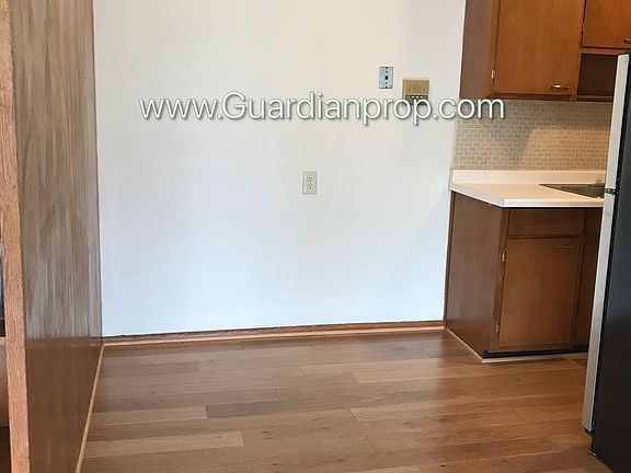 5th image of 8320 Fremont Ave S #104