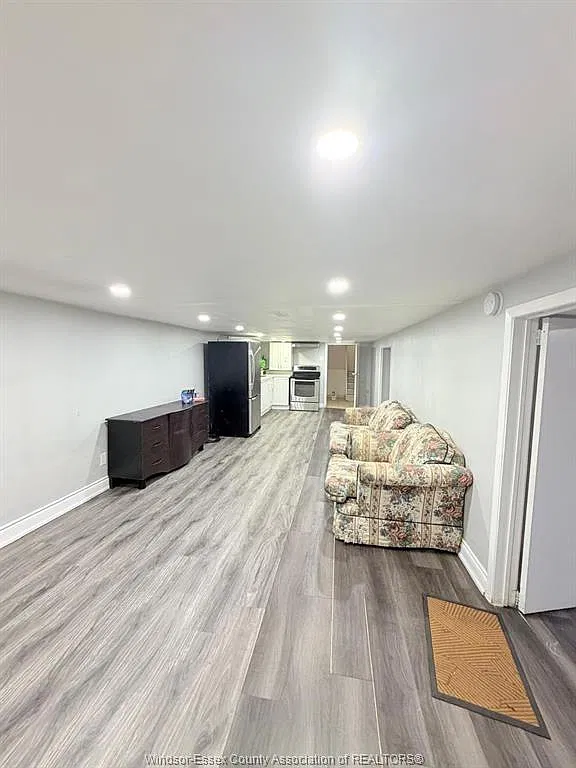 2 bed, $1,200 — Photo 2