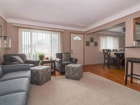 5th image of 3115 Priscilla Ave