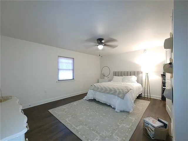 425 Depre St #F — Photo 11