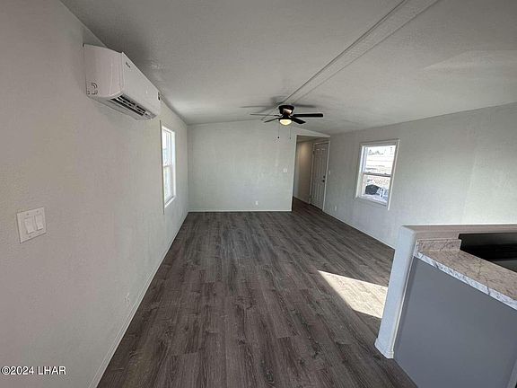5th image of 3023 Dawn Dr
