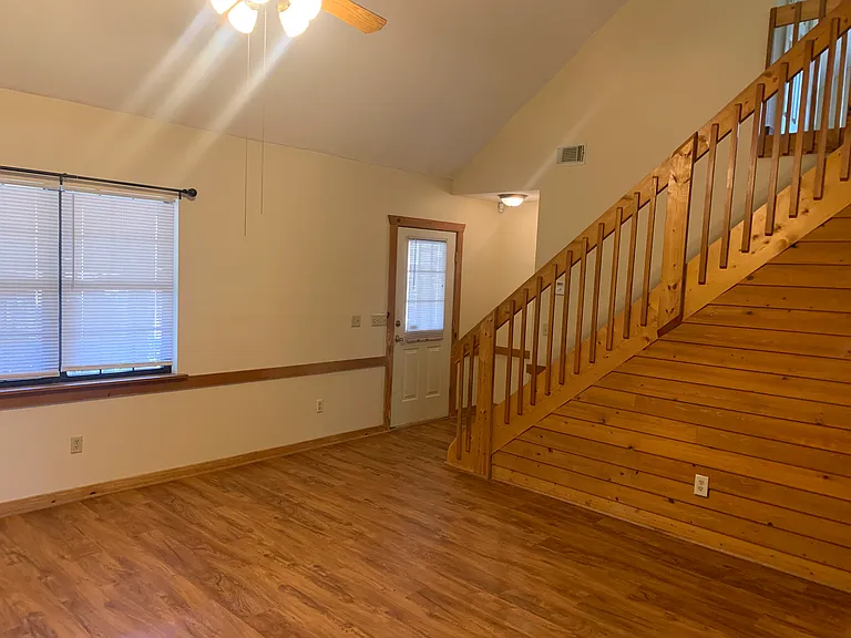 124 Winding Way — Photo 13