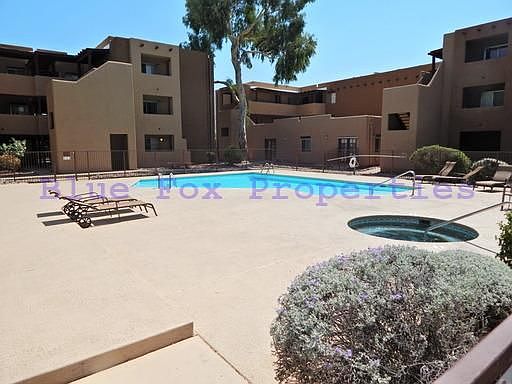 2nd image of 1810 E Blacklidge Dr