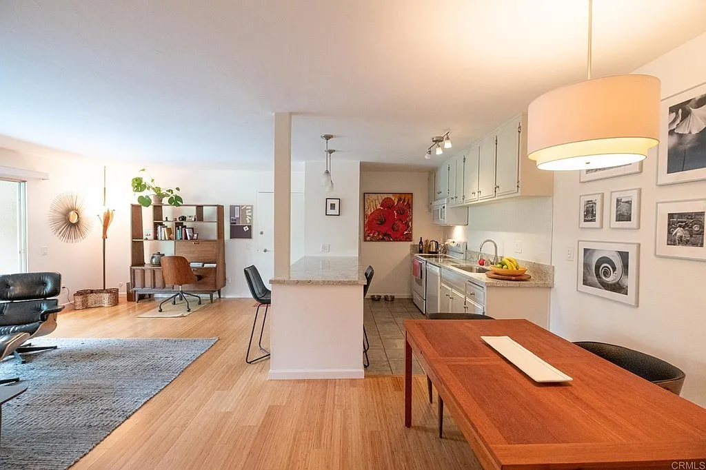 Building Photo - 5700 Baltimore Dr #106