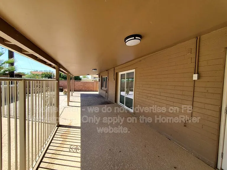 4631 W Claremont St — Photo 23