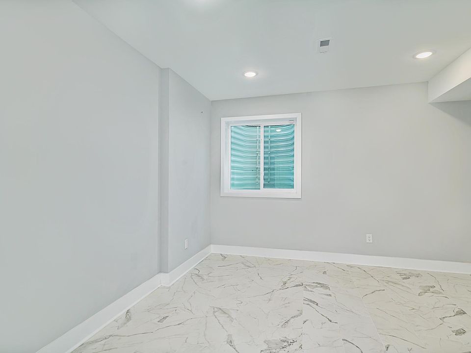 1st image of 1428 S 22nd St #1