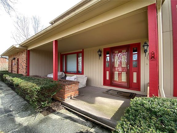 3rd image of 14789 Hitching Post Ln