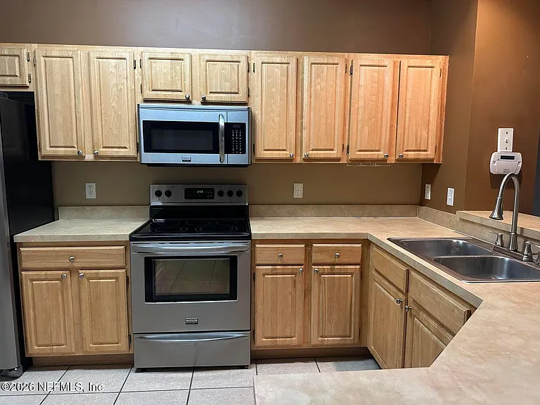 3750 Silver Bluff Blvd #402 — Photo 9