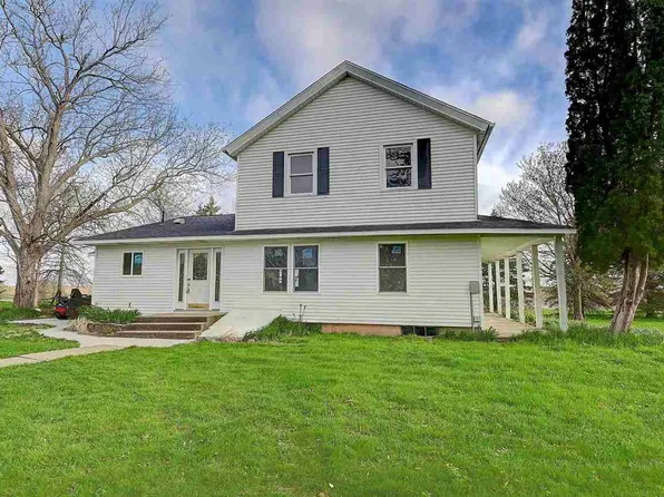 1210 Davis Ave, West Liberty, IA 52776