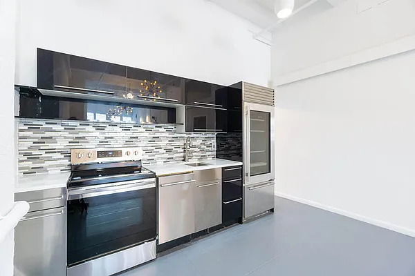 Rented by Aventana | media 4