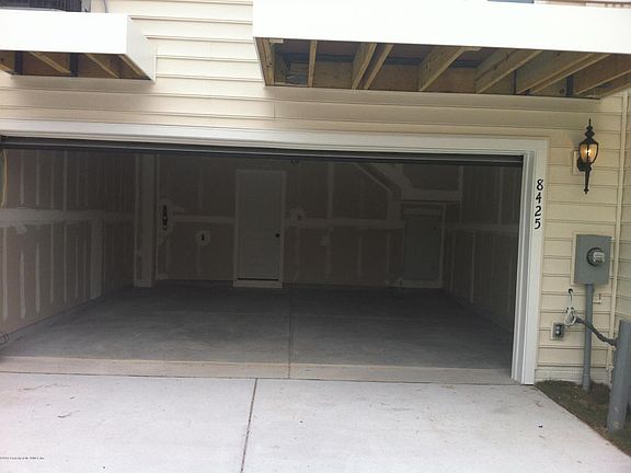 2nd image of 8421 Taverns Ln
